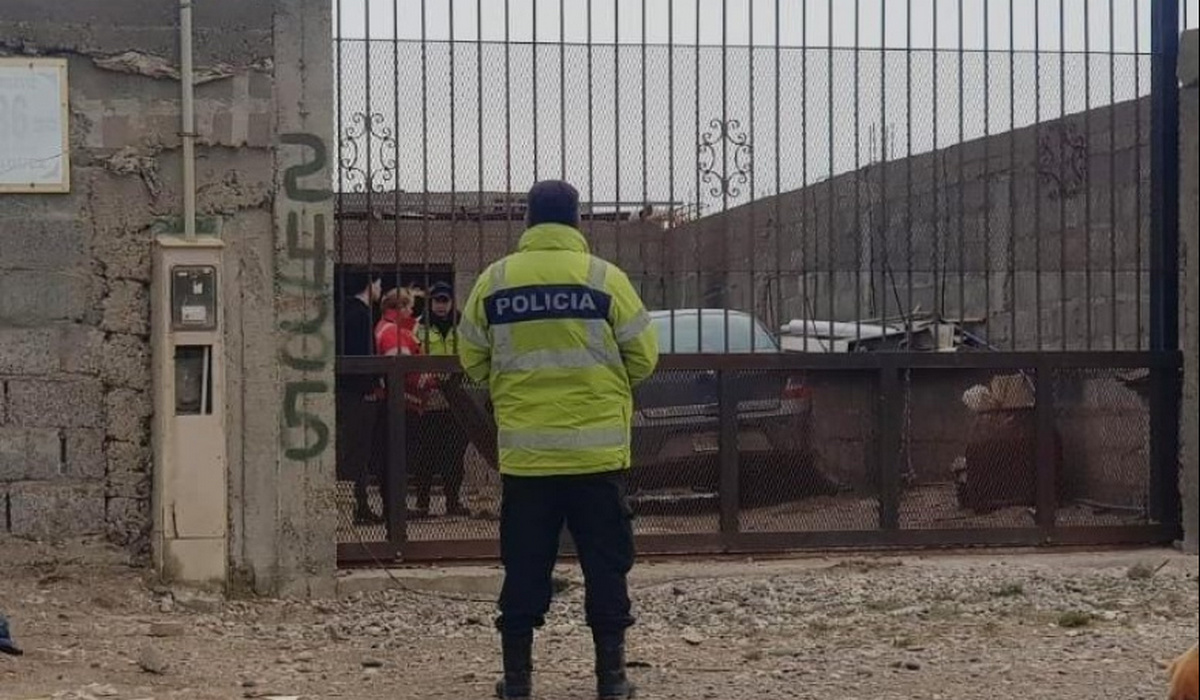 Allanaron un taller y recuperaron un Renault Symbol que no devolvían a su dueña