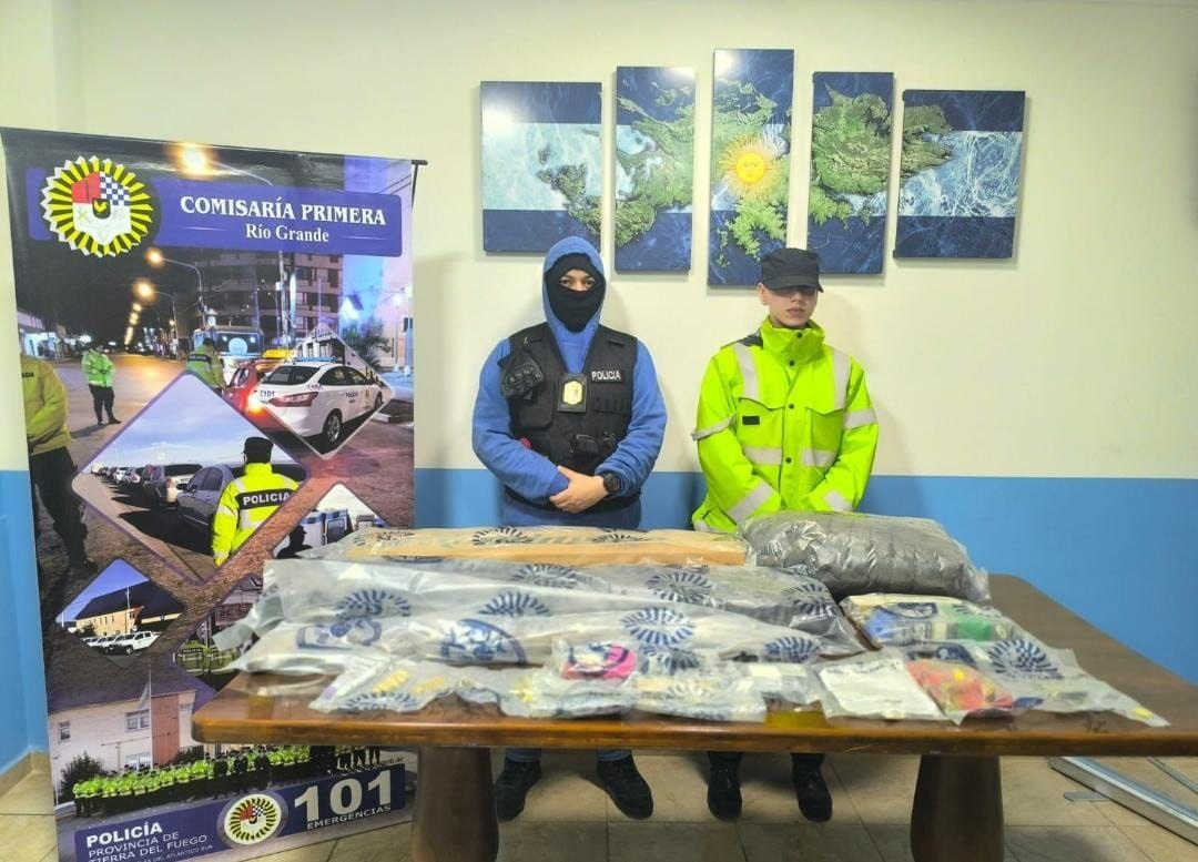 Secuestran armas, municiones y joyas durante operativo vinculado a investigación judicial en Río Grande