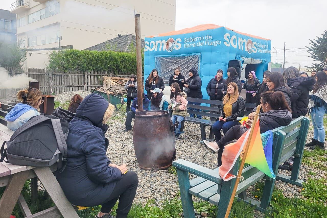 Tierra del Fuego inició los “16 Días de Activismo” con un encuentro artístico y comunitario en Río Grande