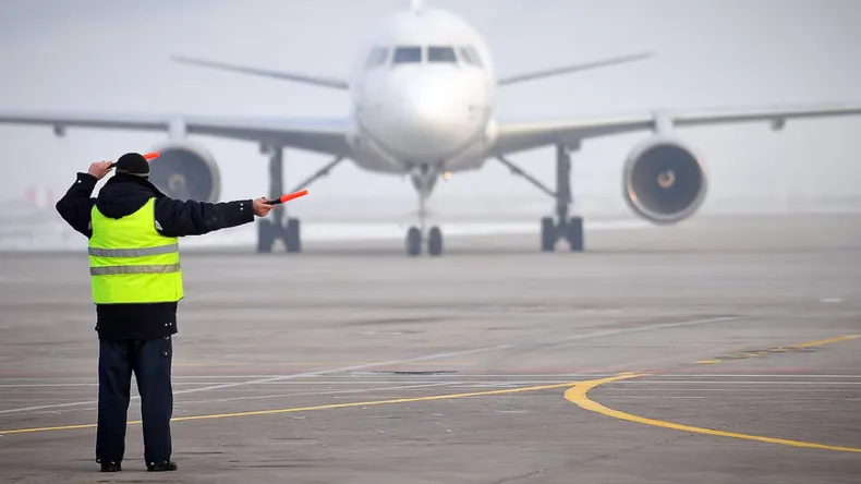 Vuelve la tensión en los aeropuertos por el conflicto con controladores aéreos