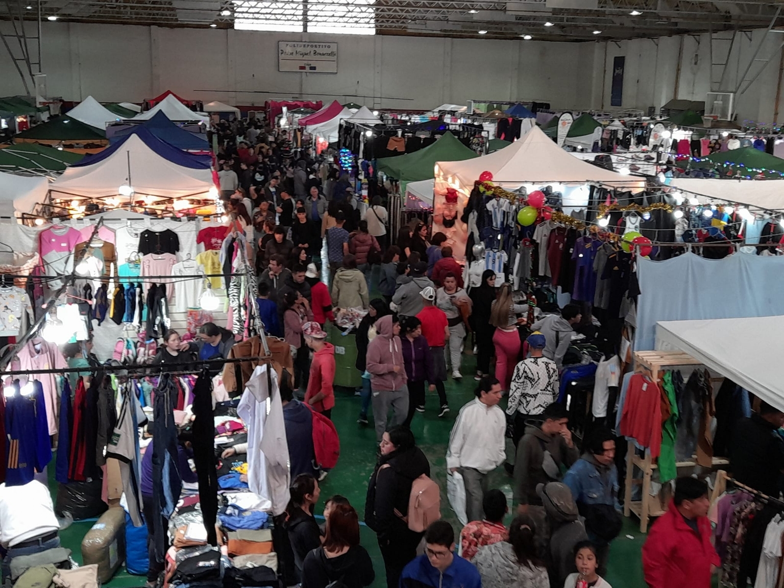 Alerta por empleo informal en ferias: descubren trabajadores sin derechos en Río Grande