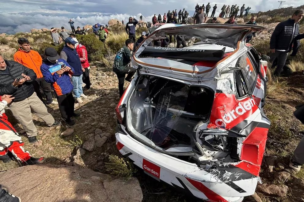 Tragedia en el Rally Sudamericano: un auto perdió el control, impactó contra el público y murió un espectador