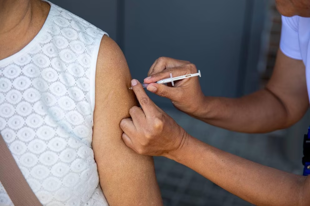 Nación garantiza el suministro de vacunas del Calendario Nacional junto a la OPS