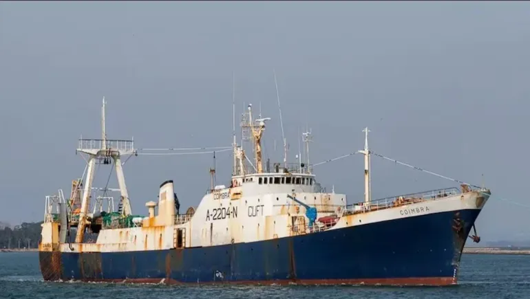 Prefectura detectó a un buque portugués pescando ilegalmente en el Mar Argentino
