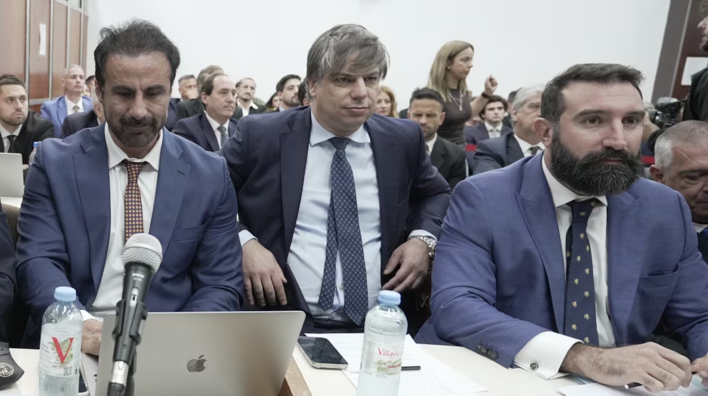 Comenzó el segundo juicio por la muerte de Diego Maradona tras el escándalo del documental