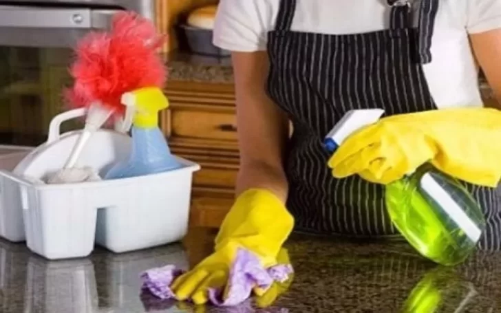 El Gobierno convocó a una reunión para definir el salario mínimo de las empleadas domésticas