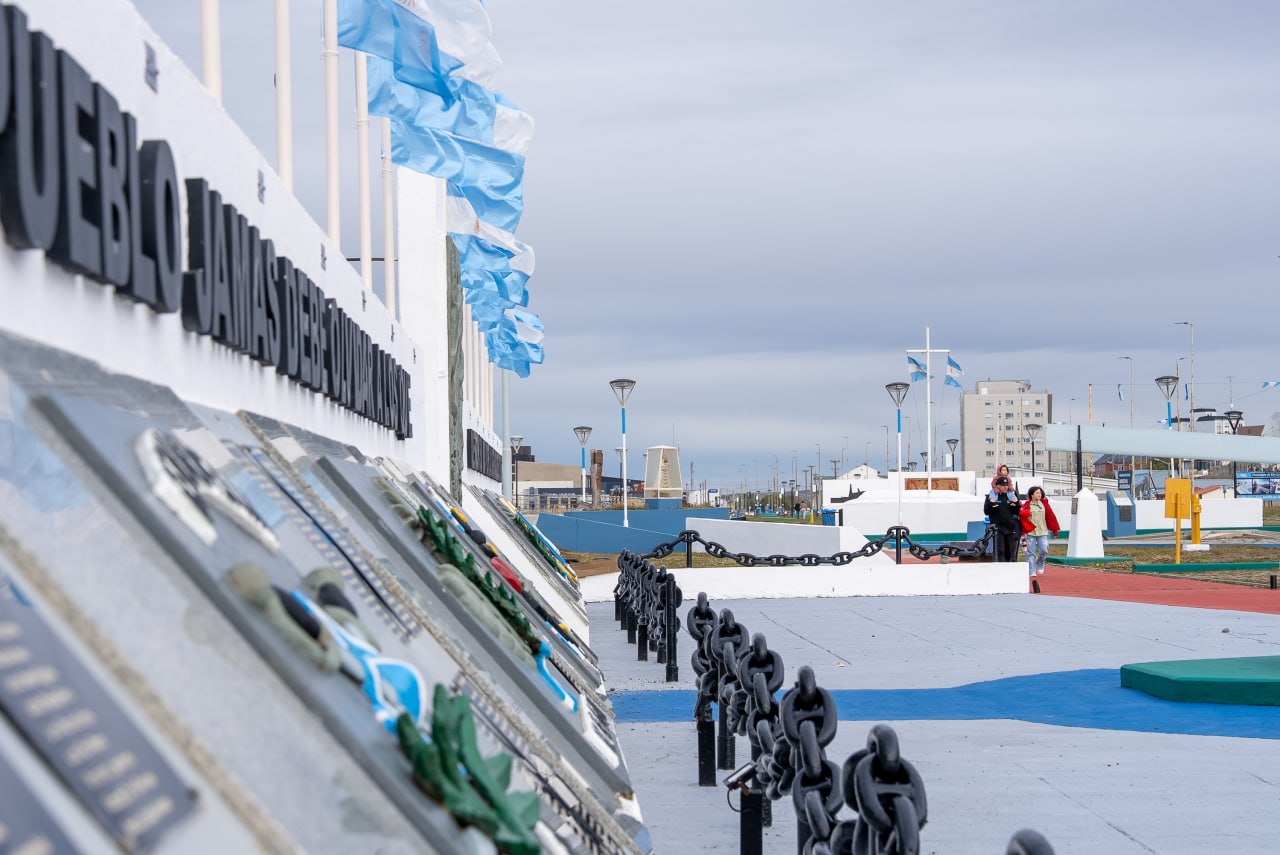 Uruguay afirmó que los vuelos británicos desde Malvinas tuvieron carácter humanitario tras un pedido de Tierra del Fuego