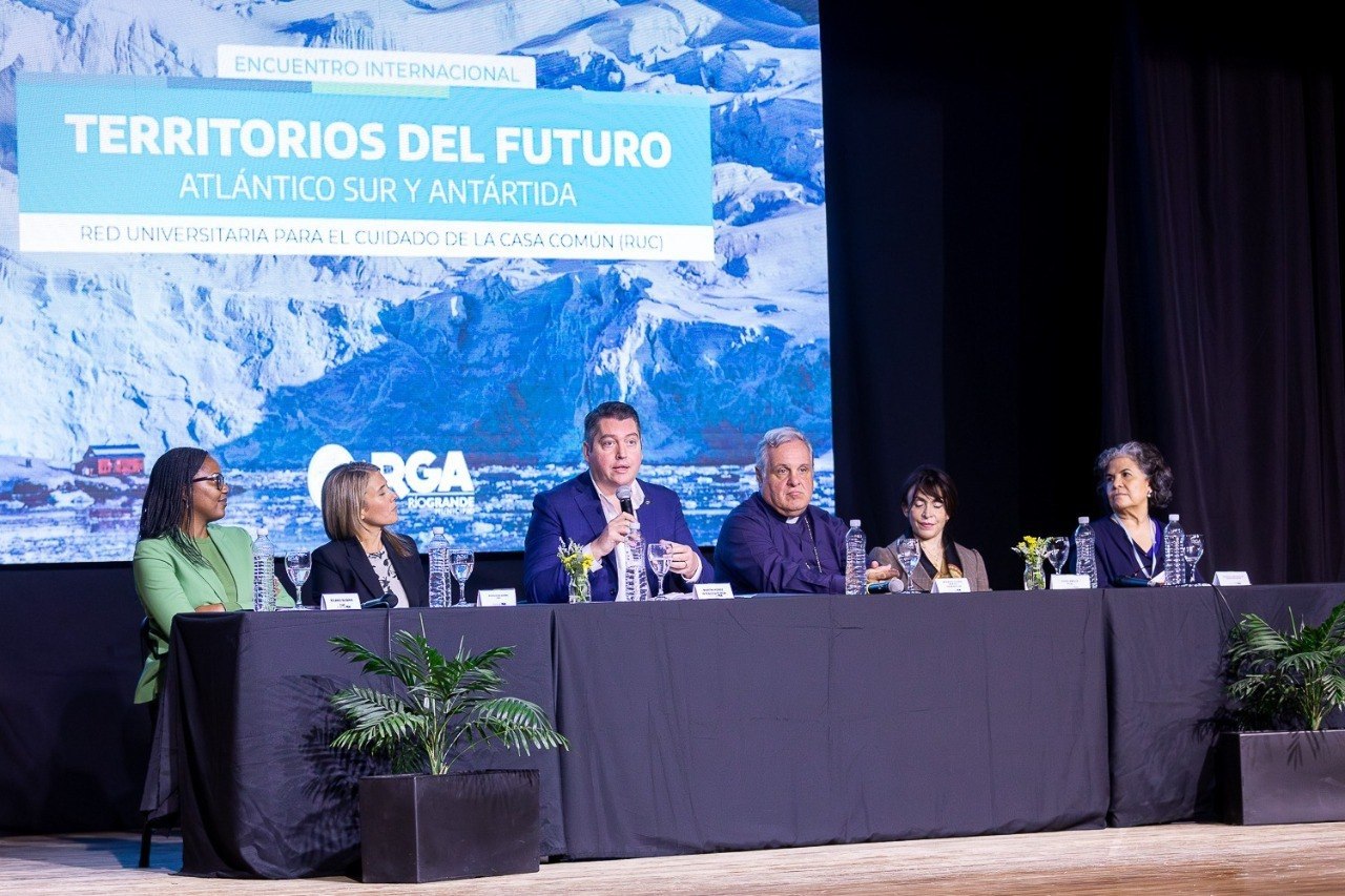 Río Grande presentará su mirada sobre Malvinas y la Antártida en la Feria del Libro