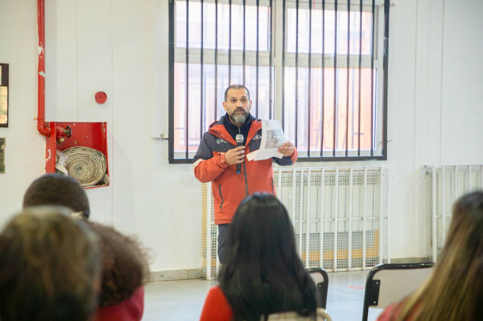 Río Grande refuerza los planes de evacuación en escuelas con capacitaciones de Defensa Civil