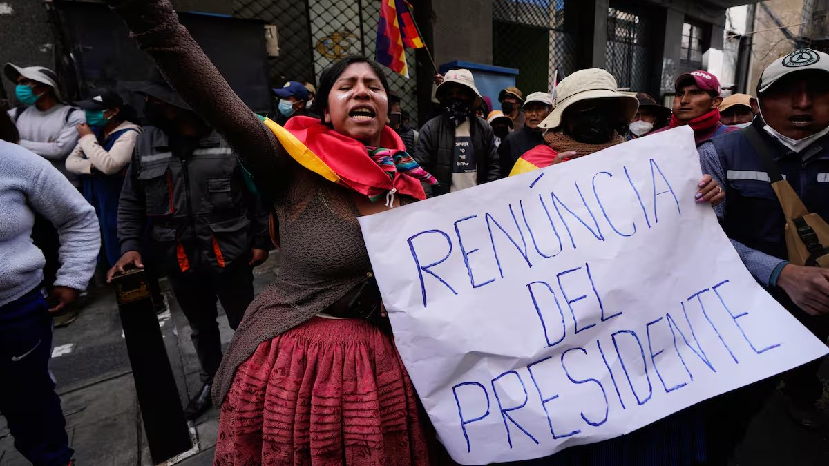 Crece la tensión en Bolivia por las protestas contra el Gobierno de Rodrigo Paz