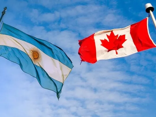 Milei busca sumar a Canadá como socio estratégico en energía, minería y comercio