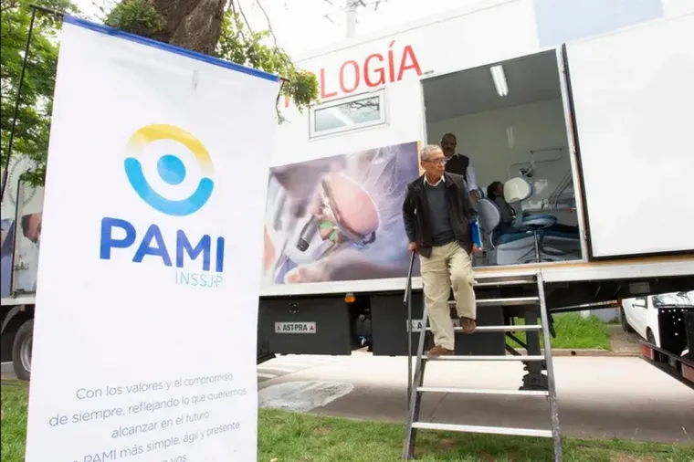 PAMI detectó una red de fraude en prestaciones oftalmológicas en todo el país