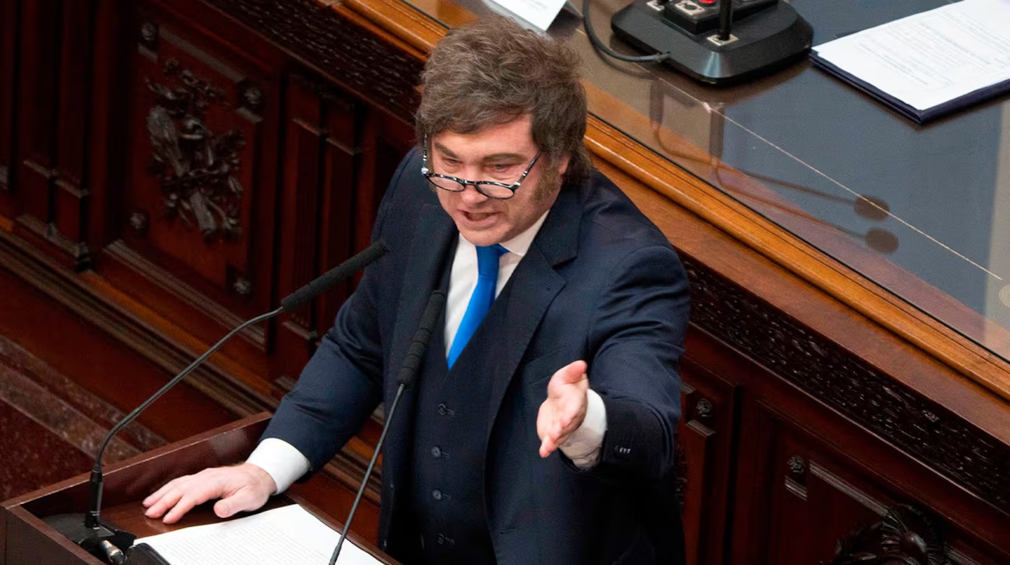 El Gobierno impulsará cambios en la Ley de Ética Pública para limitar el uso político de recursos estatales