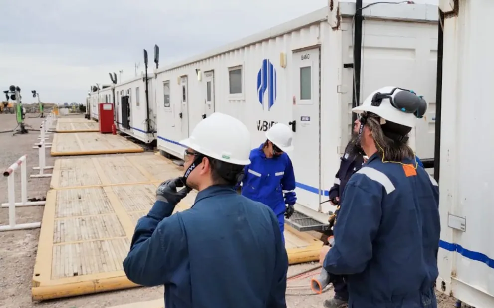 Seis de cada diez trabajadores argentinos son optimistas sobre el futuro de su industria