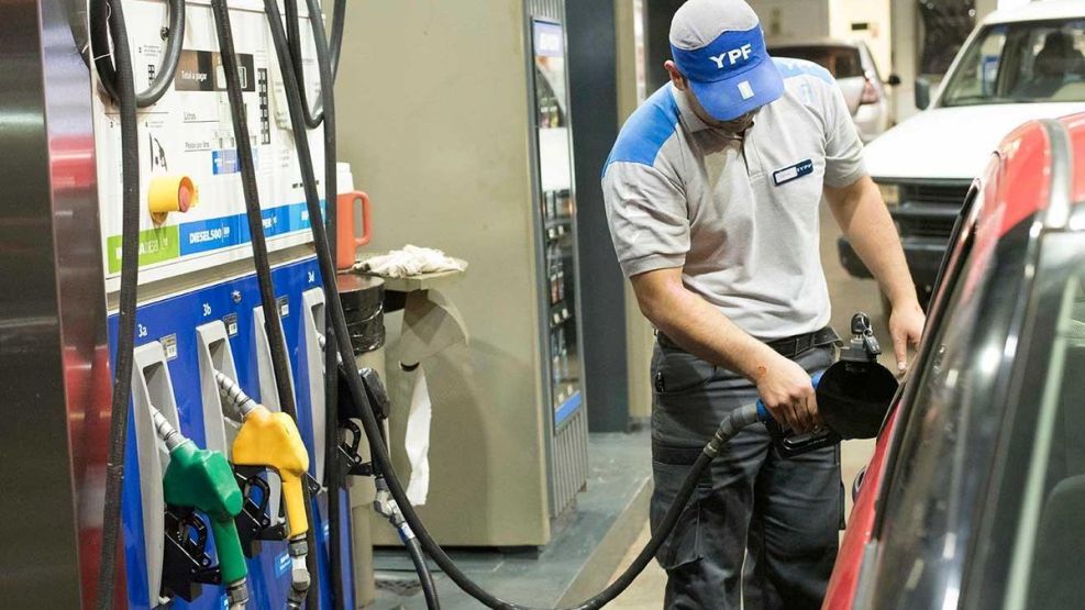 Golpe al bolsillo: suben los combustibles desde mayo y presionan los precios