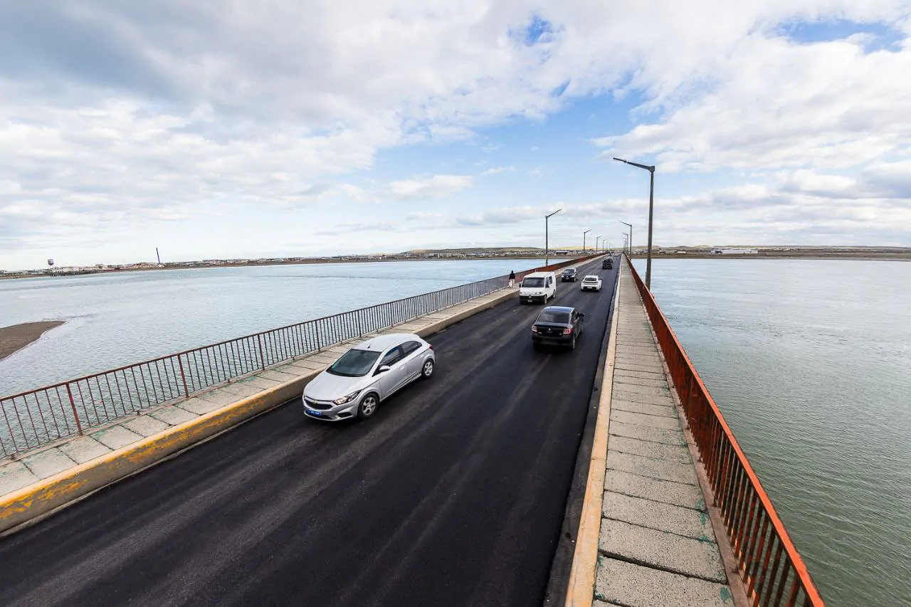 Analizan un Proyecto para Sumar un Tercer Carril al Puente General Mosconi