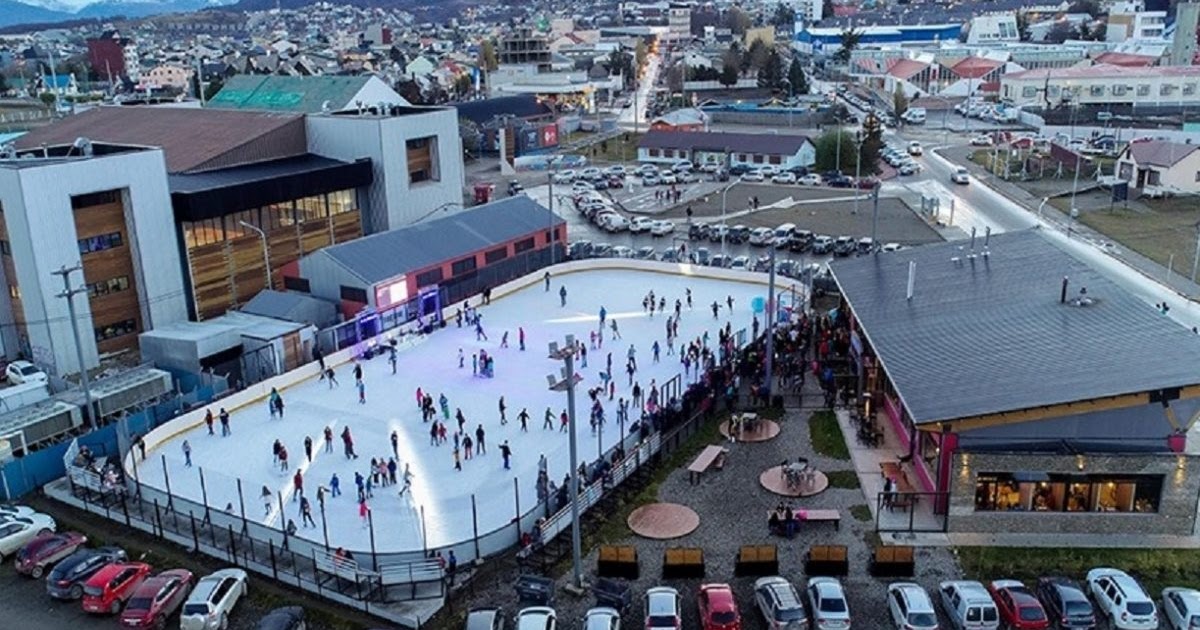 Ushuaia vuelve a tener pista de hielo: Yamana Bar reabre este sábado
