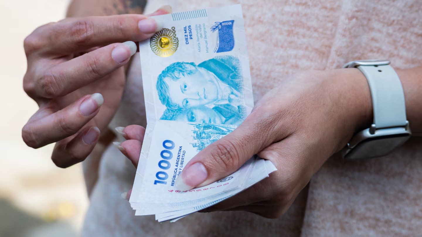 Aguinaldo 2026: cuándo lo cobran los empleados de comercio y cómo se calcula