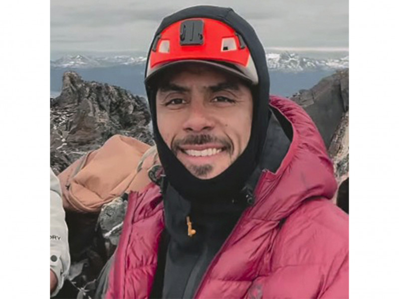 Hallaron sin vida a un guía y a una turista uruguaya en el glaciar Martial
