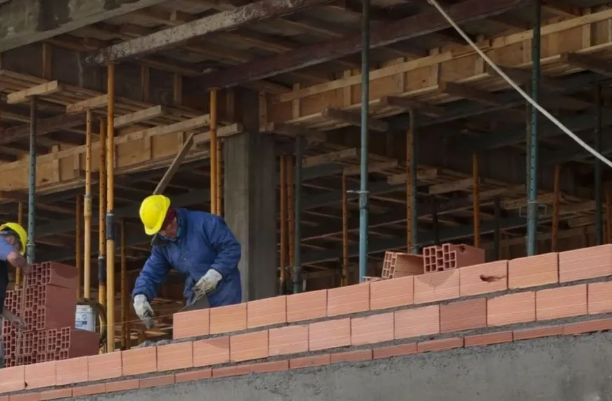 El costo de construir subió en pesos, pero&hellip;