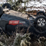 Dos personas fueron hospitalizadas tras el vuelco de una EcoSport en el ingreso sur de Tolhuin