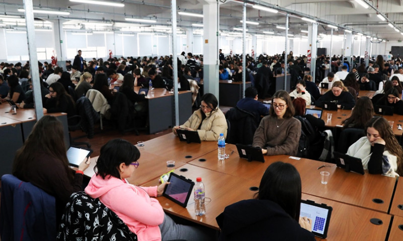 Más de 3.200 médicos rindieron el examen para…
