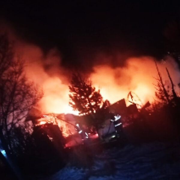 Un incendio destruyó por completo una vivienda en&hellip;