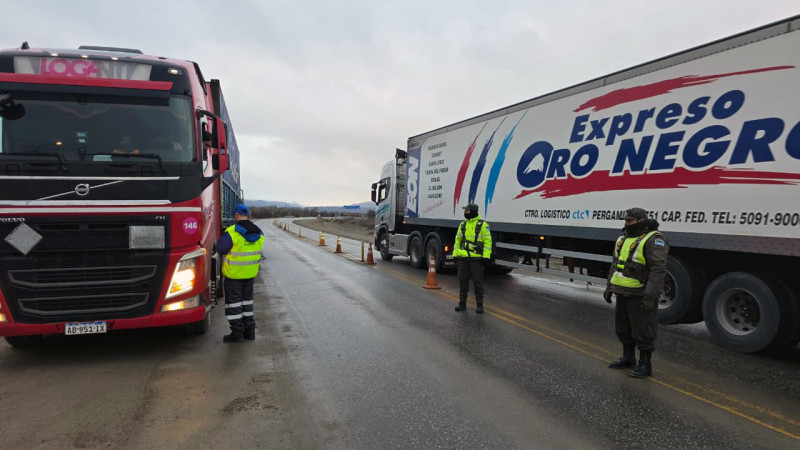 Realizan un operativo de control y prevención sobre la Ruta Nacional Nº 3 por las bajas temperaturas